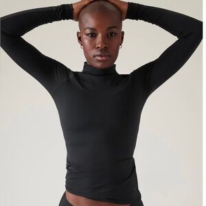 Athleta Size XS Northpoint Rash-guard